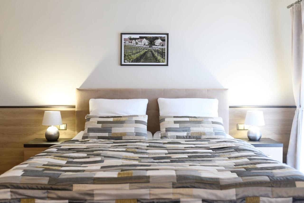 Vinarstvi U Kaplicky Hotel Zaječí Eksteriør billede