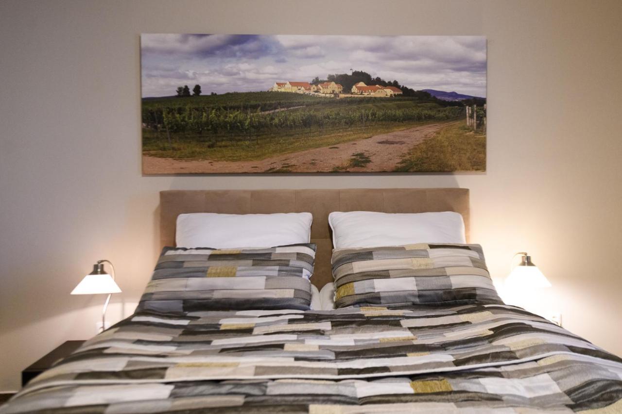Vinarstvi U Kaplicky Hotel Zaječí Eksteriør billede