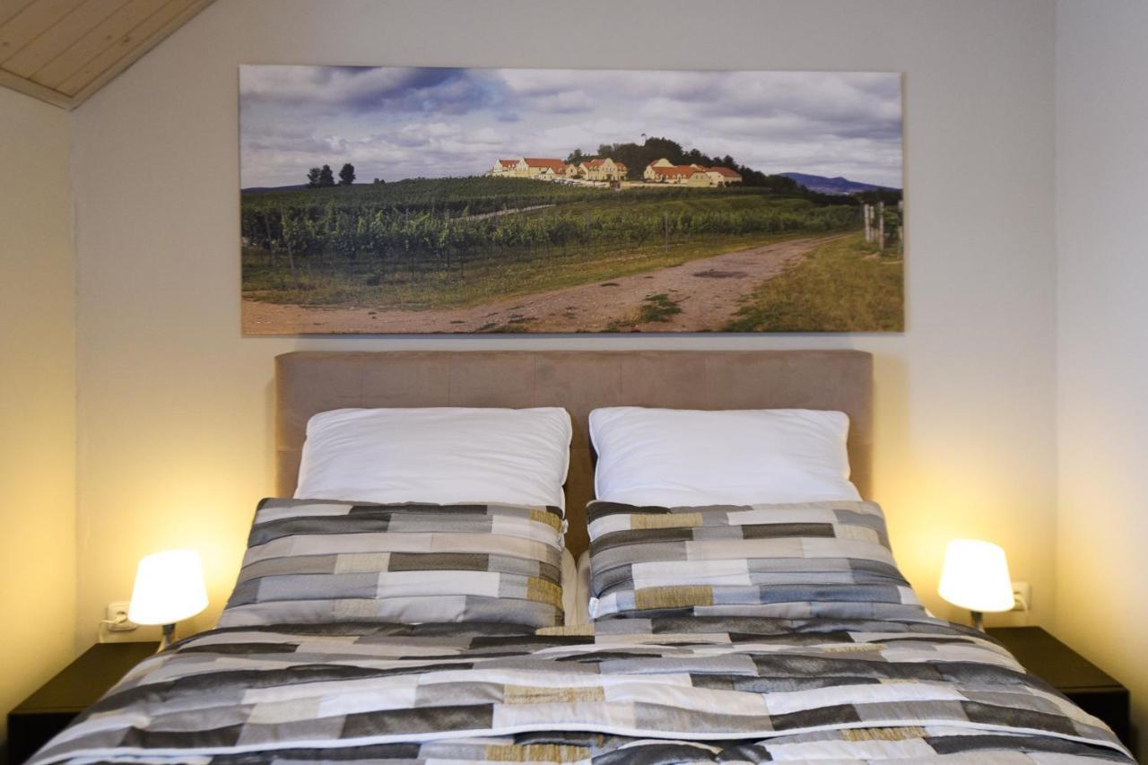 Vinarstvi U Kaplicky Hotel Zaječí Eksteriør billede