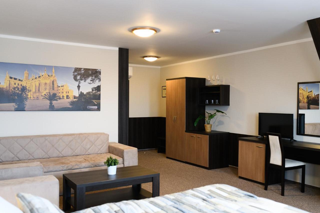 Vinarstvi U Kaplicky Hotel Zaječí Eksteriør billede